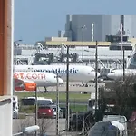 Airport Apartamento
